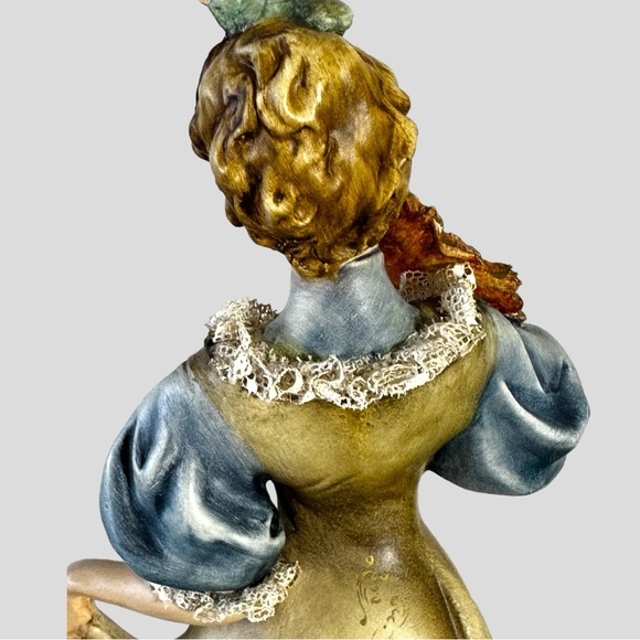 Vintage Italy Borsato Lace Porcelain Rococo Lady w/ Fan Figurine - Picture 8 of 15